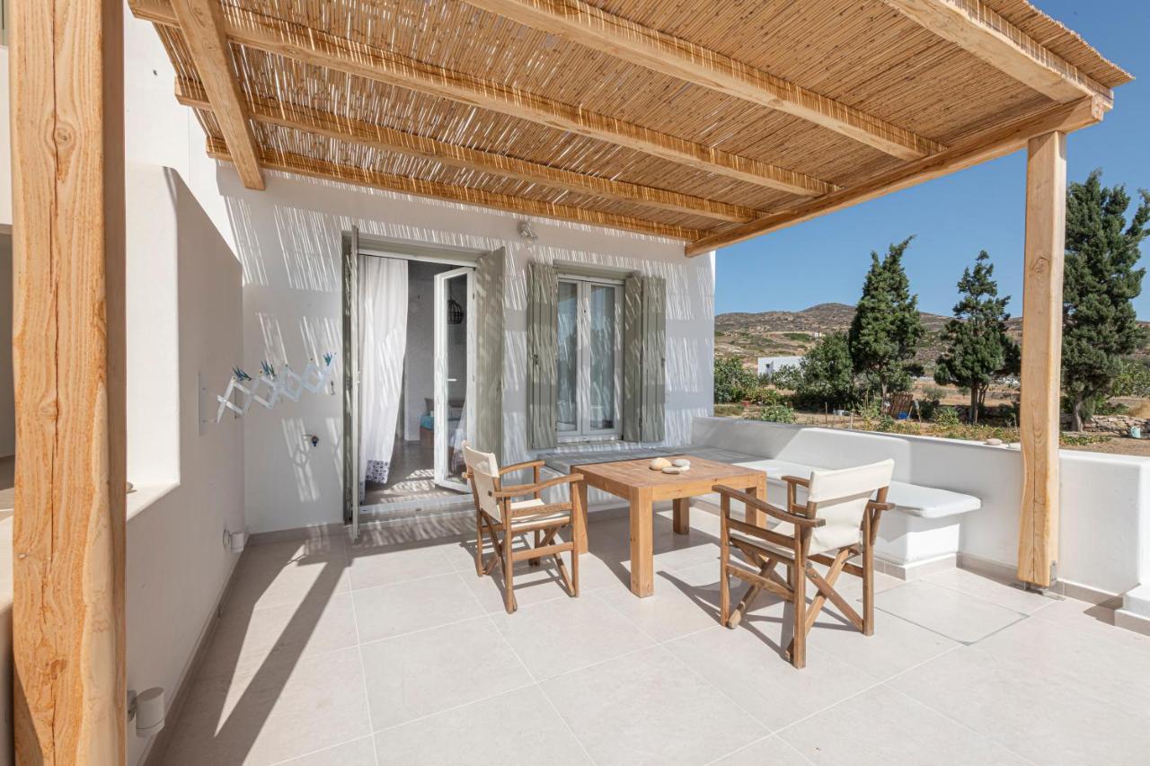 Alisea Resort Kímolos Екстериор снимка