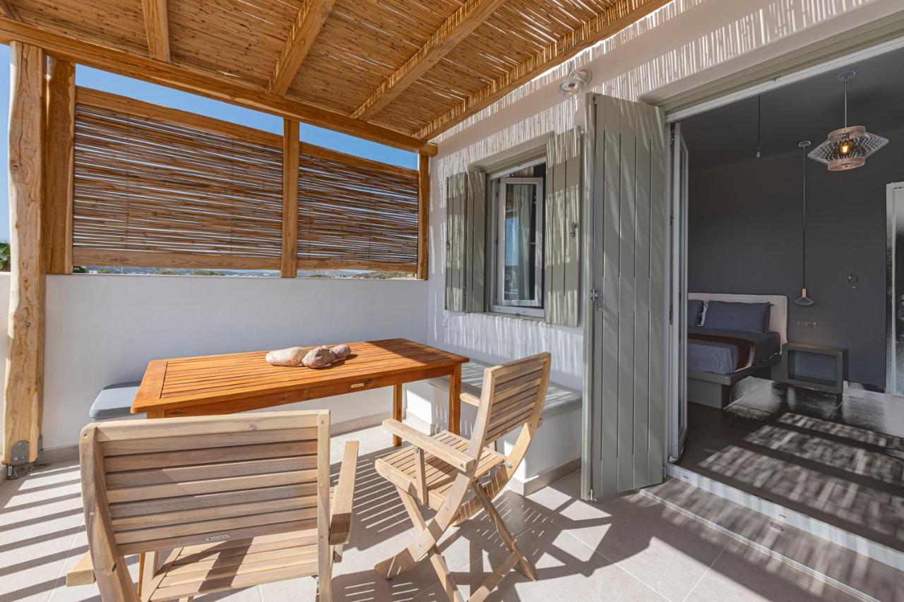 Alisea Resort Kímolos Екстериор снимка