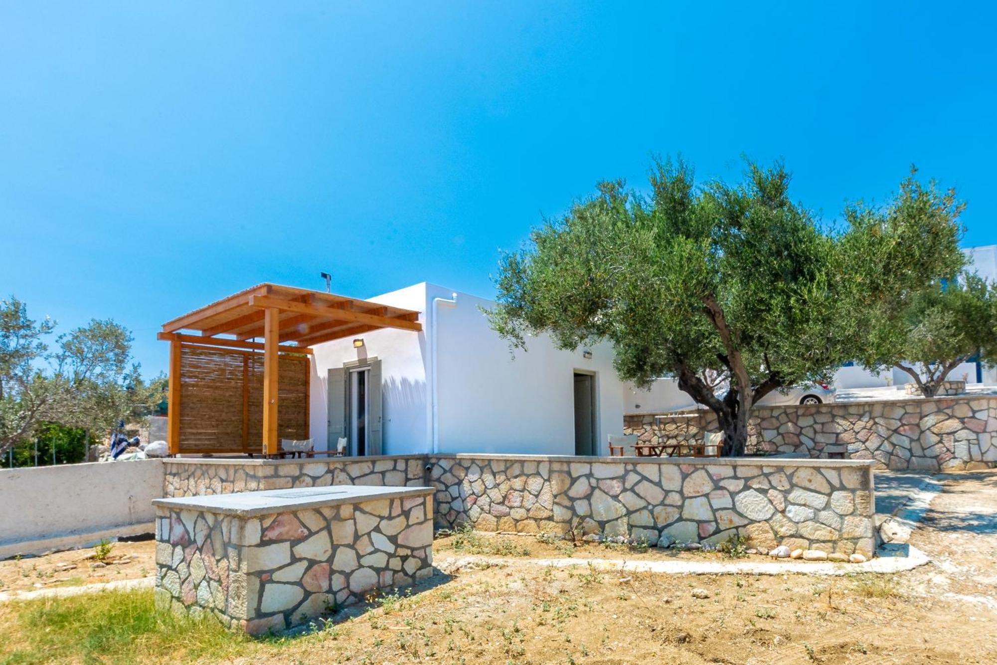 Alisea Resort Kímolos Екстериор снимка