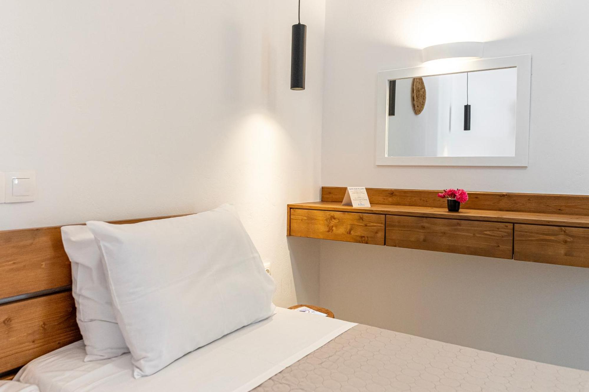 Alisea Resort Kímolos Екстериор снимка